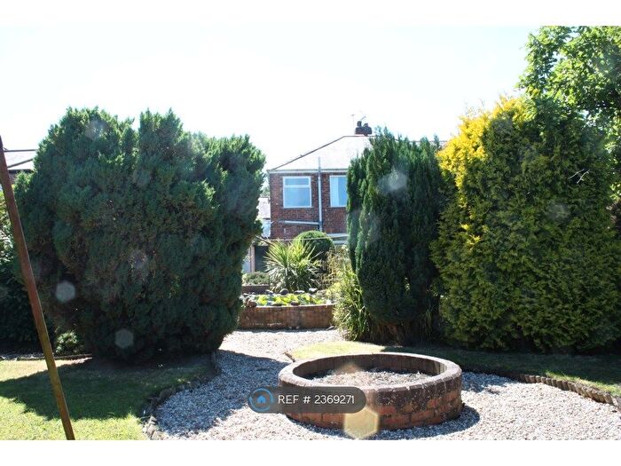 2 Bedroom Semi-Detached House To Rent In Ingleborough Avenue, York, YO10