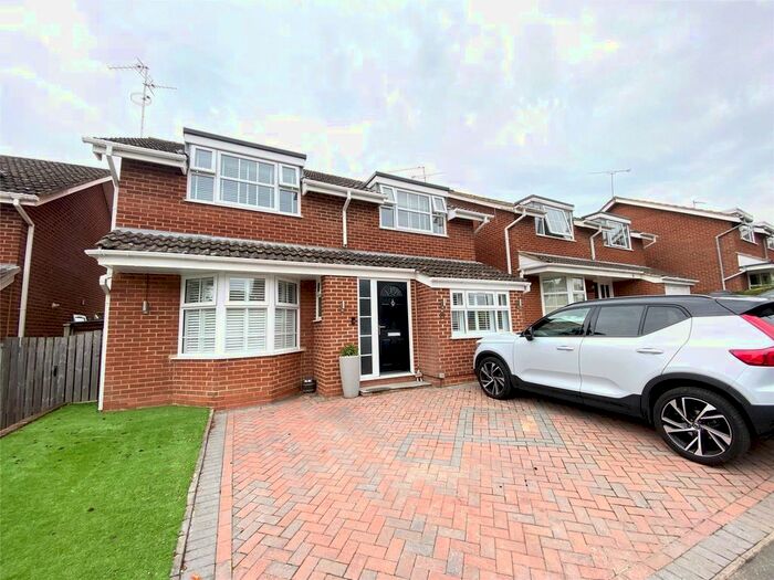4 Bedroom Detached House To Rent In Overbury Avenue, Wokingham, Berkshire, RG41