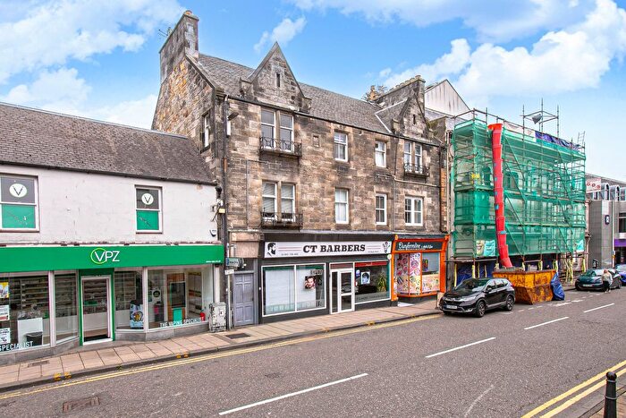 2 Bedroom Flat For Sale In B, East Port, Dunfermline, KY12