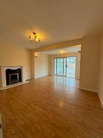 2 Bedroom Bungalow To Rent In Honiton Way, Hartlepool, TS25