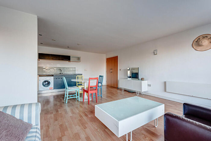 2 Bedroom Apartment For Sale In West One Panorama, Fitzwilliam Street, Sheffield, S1
