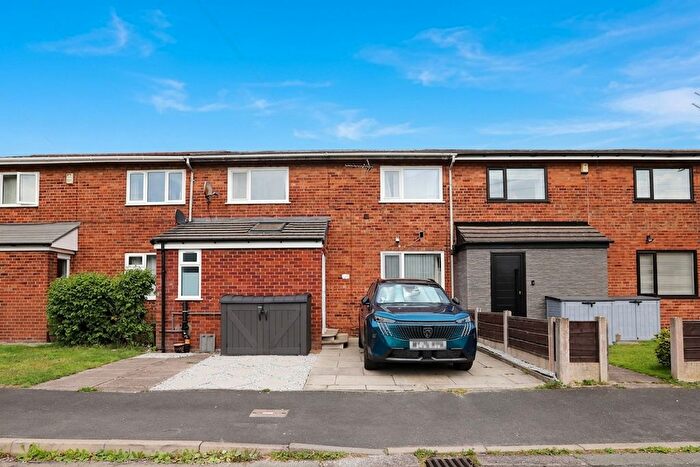 3 Bedroom Terraced House For Sale In Hindburn Close, Whitefield, M45