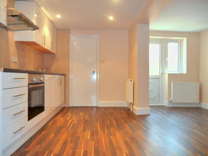 4 Bedroom Terraced House To Rent In Greyhound Road, Hammersmith, London, W6