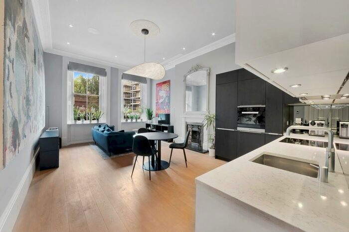 2 Bedroom Flat To Rent In Nevern Square, London, SW5