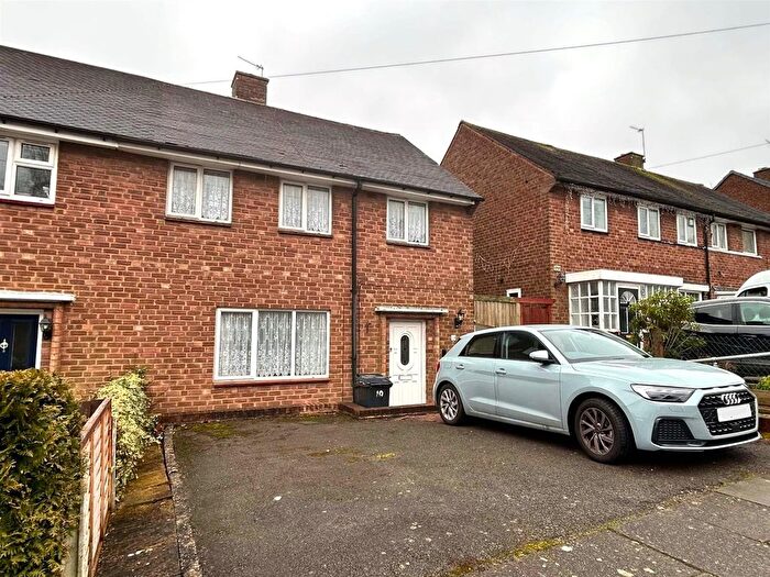 3 Bedroom Semi-Detached House To Rent In Meadvale Road, Rednal, Birmingham, B45