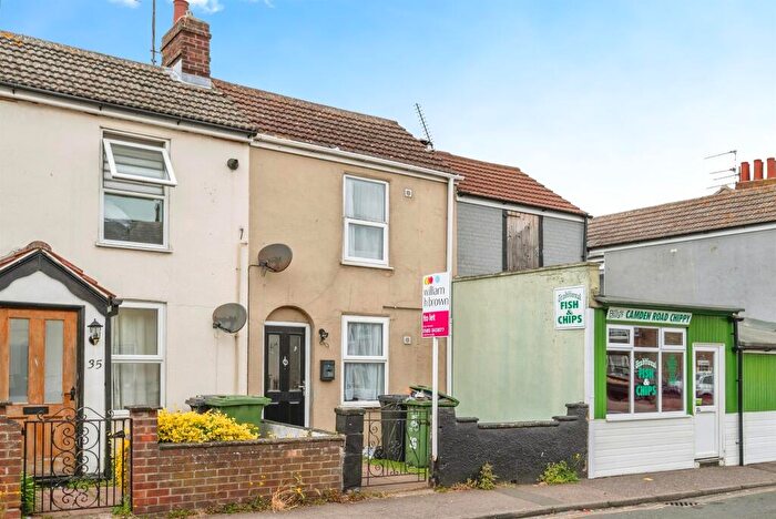 2 Bedroom Terraced House For Sale In Camden Road, Great Yarmouth, NR30