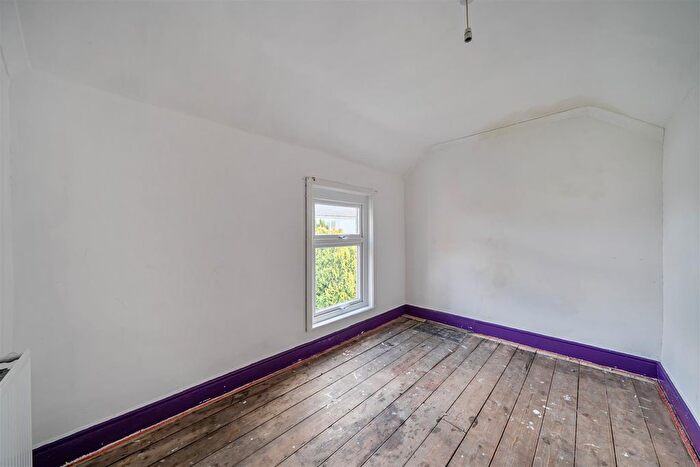 2 Bedroom End Terrace House For Sale In West End, Penclawdd, Swansea, SA4