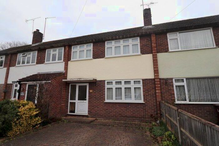3 Bedroom Property To Rent In Rosemead Gardens, Brentwood, CM13