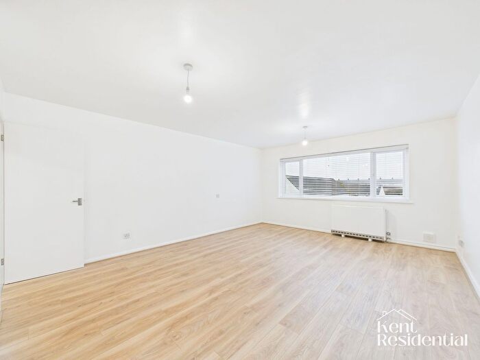 1 Bedroom Property To Rent In Dalton Street, Deana Court Dalton Street, ME7