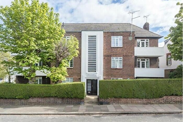 2 Bedroom Flat To Rent In Brian Court, Wetherill Road, Muswell Hill, N10