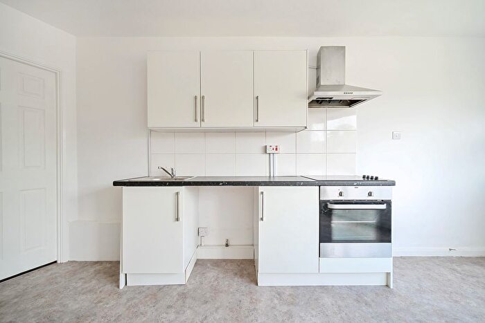 1 Bedroom Detached House For Sale In Courthill Road, Lewisham, London, SE13