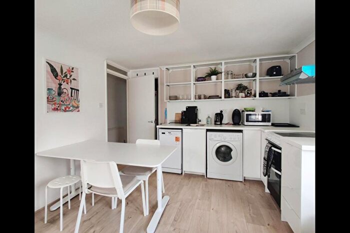 2 Bedroom Apartment To Rent In Golding Road, Cambridge, CB1