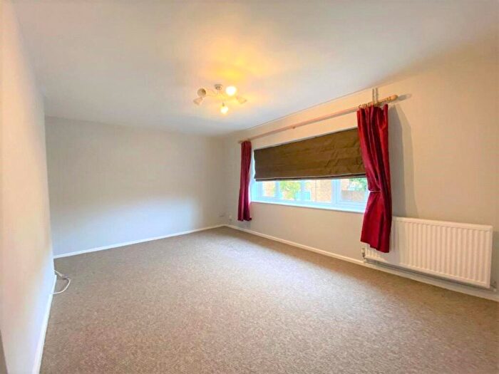 2 Bedroom Flat To Rent In Victoria Road, Ruislip, HA4