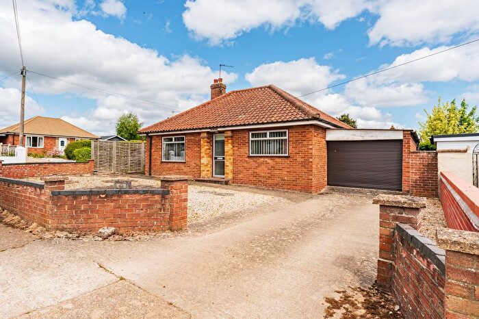 2 Bedroom Detached Bungalow For Sale In Swanton Close, Dereham, NR19
