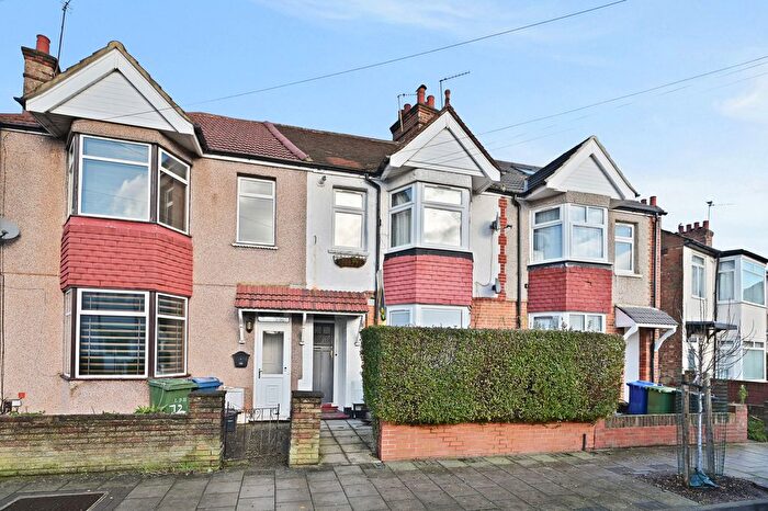 2 Bedroom Flat For Sale In Grant Road, Harrow, HA3