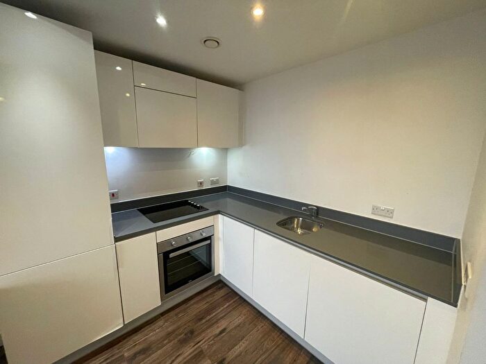 1 Bedroom Flat To Rent In Broad Street, Birmingham, West Midlands, B15