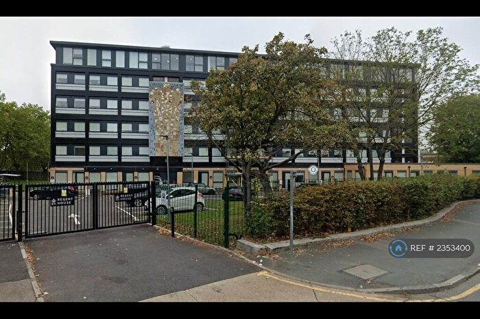 1 Bedroom Flat To Rent In Regent House, Basildon, SS14