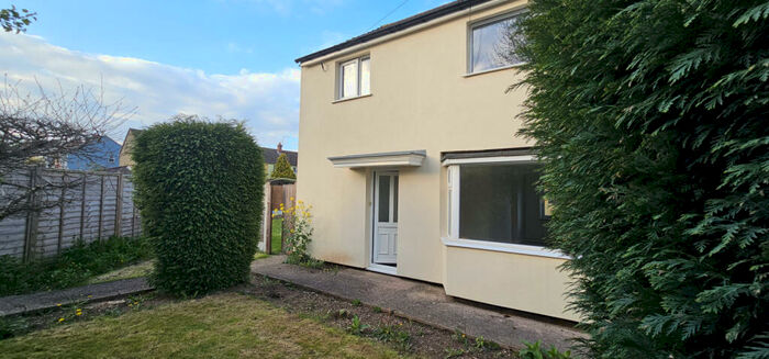 3 Bedroom Semi Detached House To Rent In Bagots Oak, Stafford, ST17
