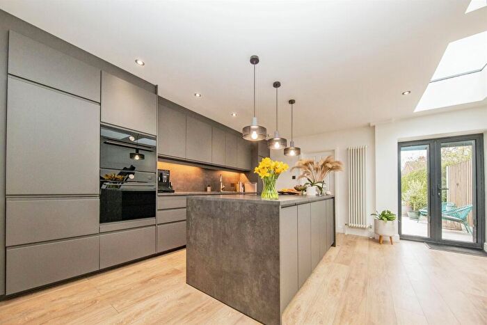 3 Bedroom Semi-Detached House For Sale In Sidegate Lane, Ipswich, IP4