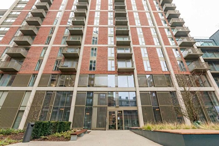 3 Bedroom Flat For Sale In Hulme Street, Salford, M5