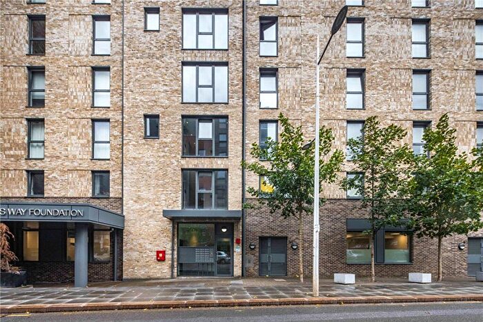 1 Bedroom Flat For Sale In Guest House, St. Pauls Way, Bow, London, E3