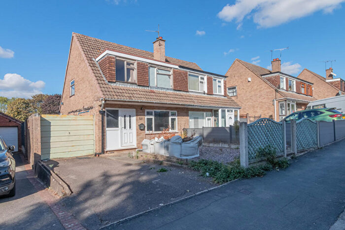 3 Bedroom Semi-Detached House For Sale In Derwent Road, Bedworth, Warwickshire, CV12