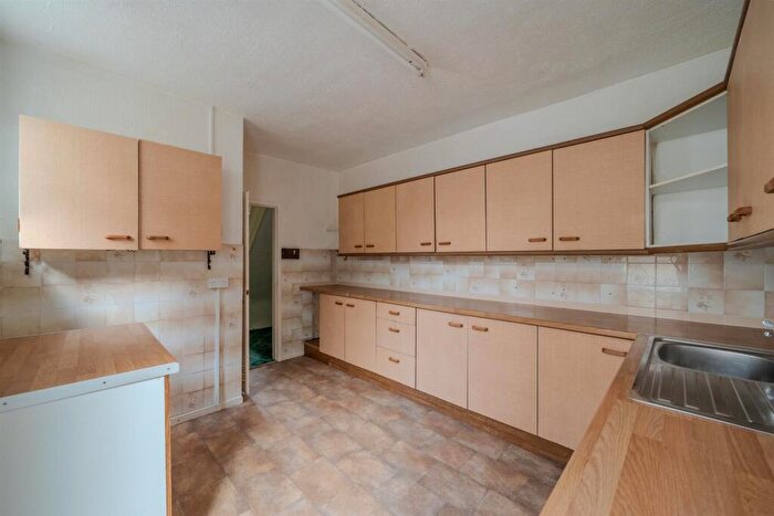 3 Bedroom Terraced House For Sale In Bushy Park, Wainfelin, Pontypool, NP4