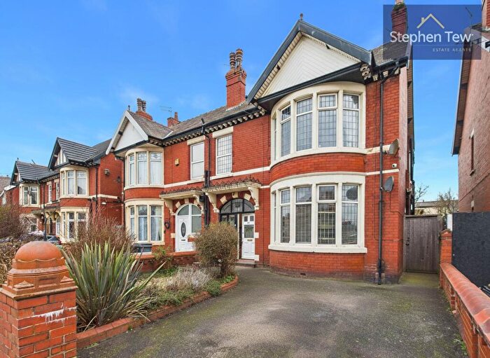 2 Bedroom Flat For Sale In Lytham Road, Blackpool, FY4