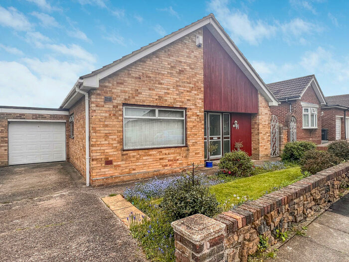 3 Bedroom Detached Bungalow To Rent In Cambria Crescent, DA12