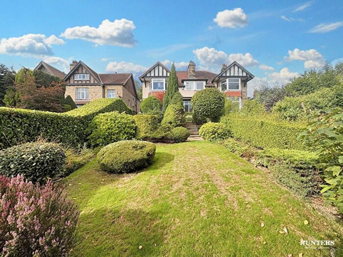 5 Bedroom Semi-detached House For Sale In Upper Batley Low Lane, Batley, WF17