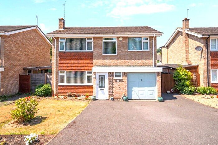 4 Bedroom Detached House For Sale In Butterfield, Wooburn Green, High Wycombe, Buckinghamshire, HP10