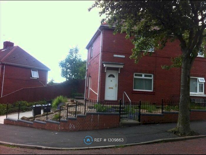 2 Bedroom Semi-Detached House To Rent In Pilgrims Way, Gateshead NE9
