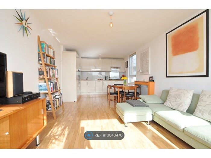2 Bedroom Flat To Rent In Egremont House, London, SE13