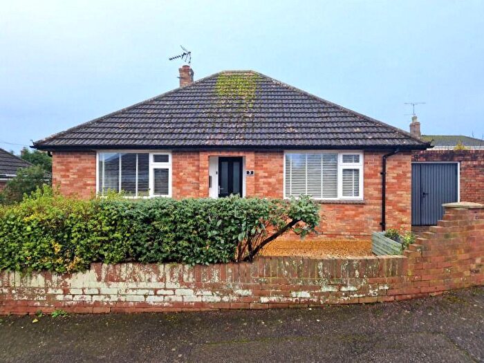 2 Bedroom Detached Bungalow For Sale In Orchard Close, Exmouth, EX8