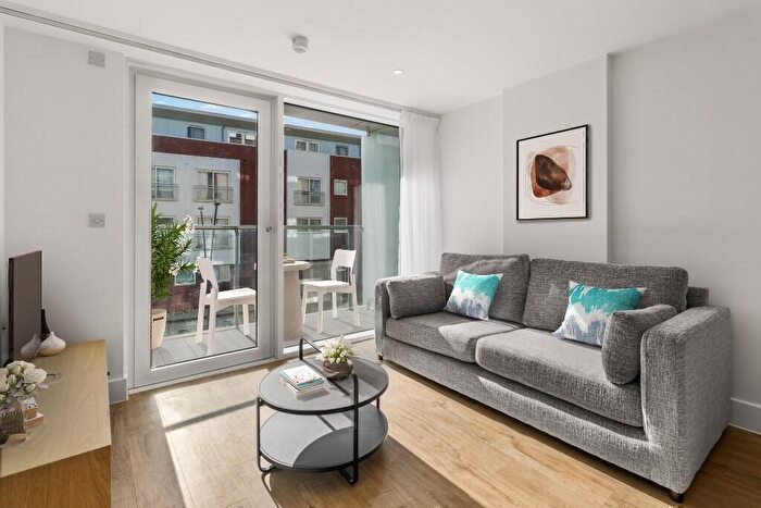 2 Bedroom Apartment To Rent In Station Approach, Epsom, Surrey, KT19