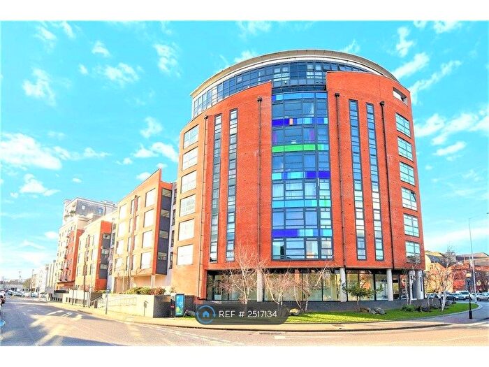 2 Bedroom Flat To Rent In Kennet Street, Reading, RG1