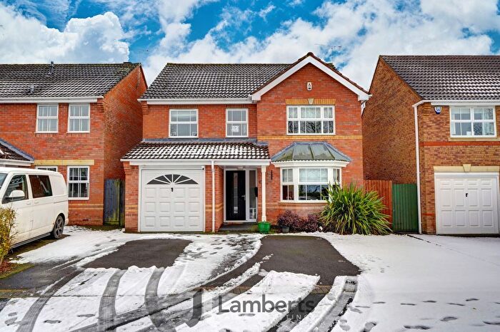 4 Bedroom Detached House For Sale In Defford Close, Webheath, B97