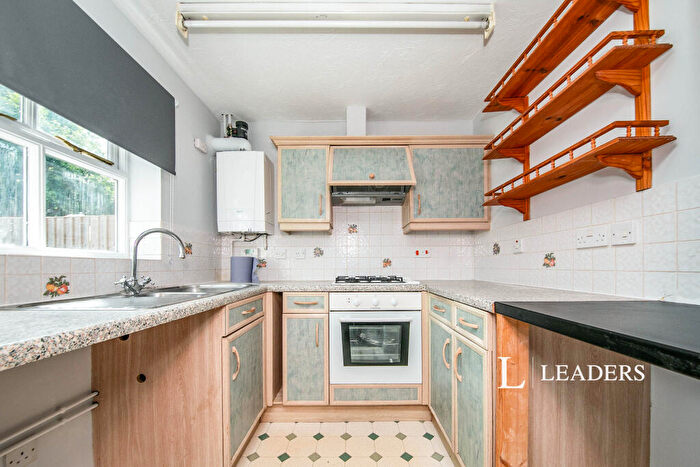 1 Bedroom End Of Terrace House To Rent In Derwent Road, Highwoods, CO4
