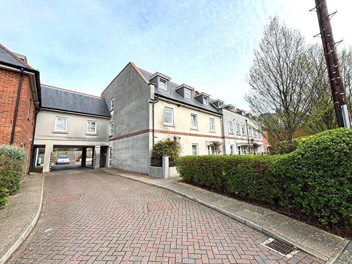 1 Bedroom Flat To Rent In Kings Quarter, Orme Road, BN11