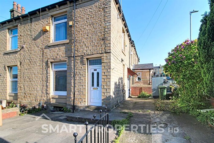 3 Bedroom End Terrace House To Rent In Crosland Road, Thornton Lodge, Huddersfield, HD1