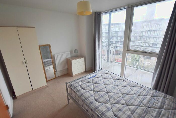 2 Bedroom Flat For Sale In Longleat Avenue, Edgbaston, Birmingham, B15