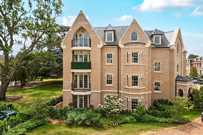 2 Bedroom Flat For Sale In The Percy, Magna Carta Park, Egham, TW20
