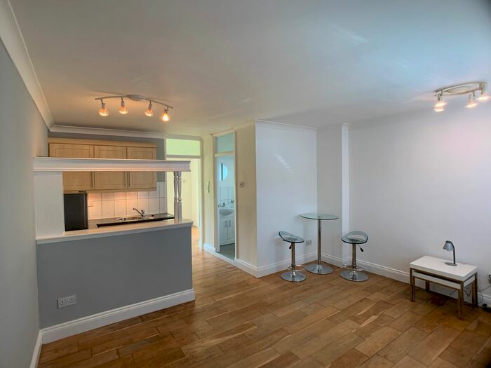 1 Bedroom Flat To Rent In Shaftesbury Avenue, New Barnet, EN5