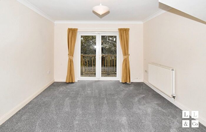 2 Bedroom Terraced House To Rent In Chyvelah Vale, Truro, TR1