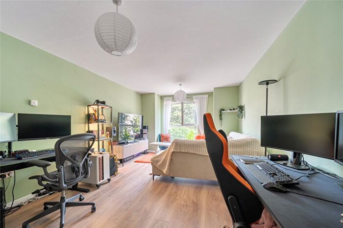 1 Bedroom Flat For Sale In Jacob House, B Amhurst Road, E8