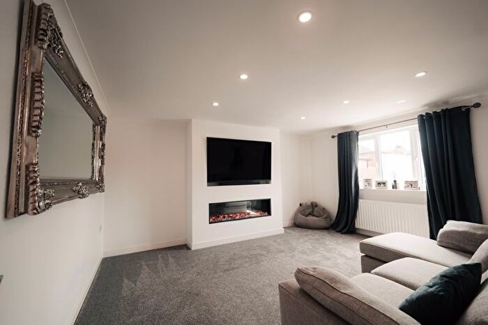 4 Bedroom Detached Bungalow For Sale In The Croft, Crowle, DN17