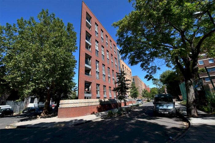 2 Bedroom Flat To Rent In Dower Court, Silwood Street, London, SE16