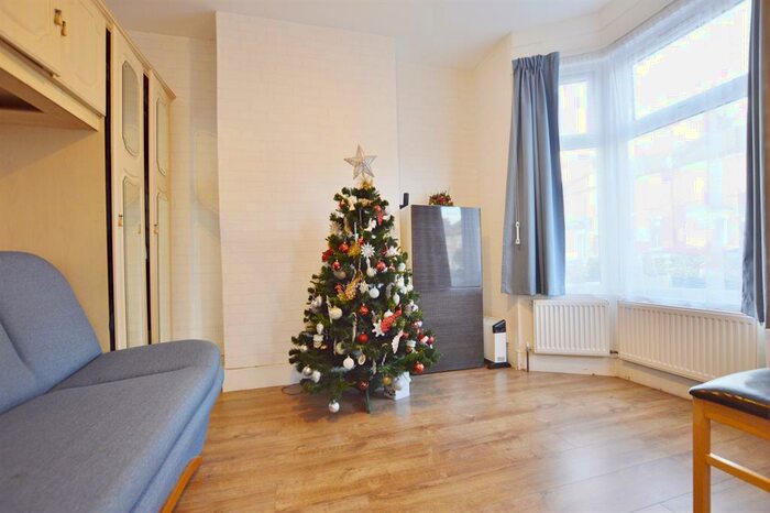 3 Bedroom Terraced House To Rent In Pevensey Road, Forest Gate, London, E7