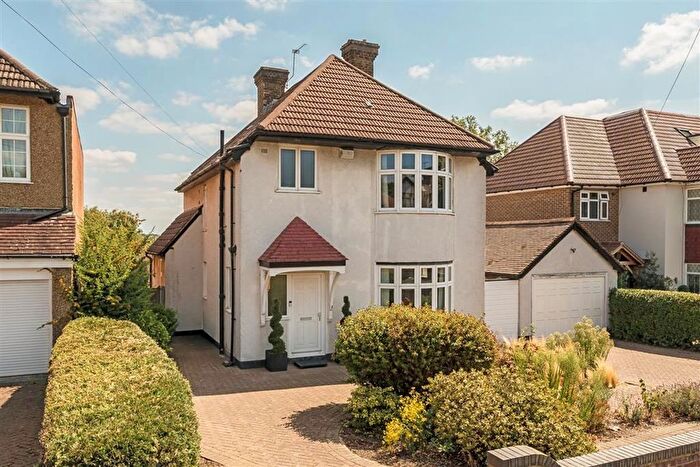 3 Bedroom Detached House For Sale In Guibal Road, Lee, SE12