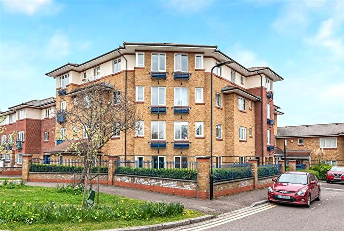 2 Bedroom Property For Sale In Myddleton Avenue, Finsbury Park, N4